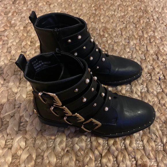 Booties - Picture 1 of 5